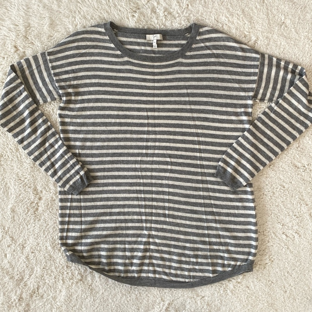 ❤️ Joie Grey/White Stripe Sweater